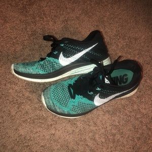 Nike Flyknit Lunar 3 Size 7